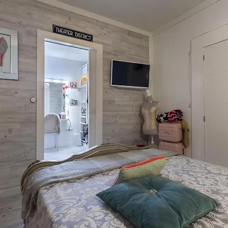 5 Min To The Beach & Hippy Market Villa